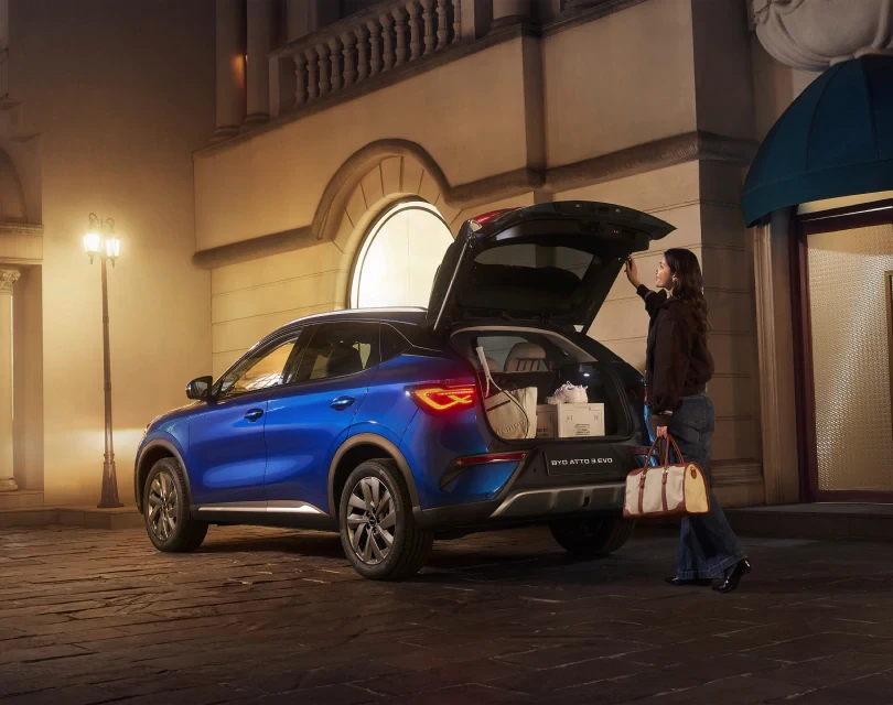 BYD Atto 3 — wnętrze 9