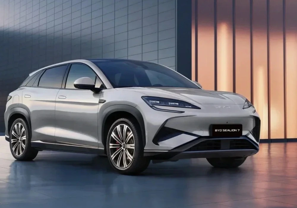 BYD Sealion 7 1